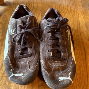 Puma women’s Dark Brown Suede Sneakers
